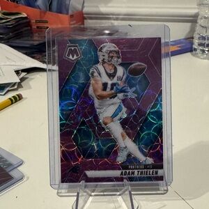 🔥 2025 Adam Thielen Panini Mosaic Purple Scope Prizm.